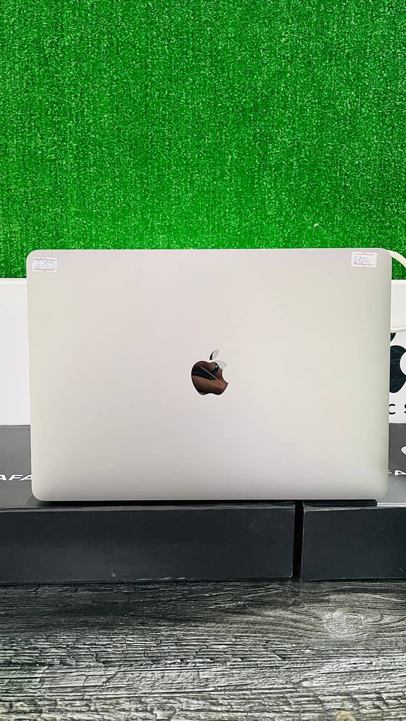 Macbook pro M1 16inches 16gb/512gbssd 2