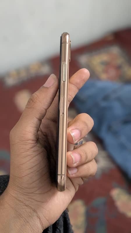 iPhone XS non pta 74battery health 64gb water pack 3
