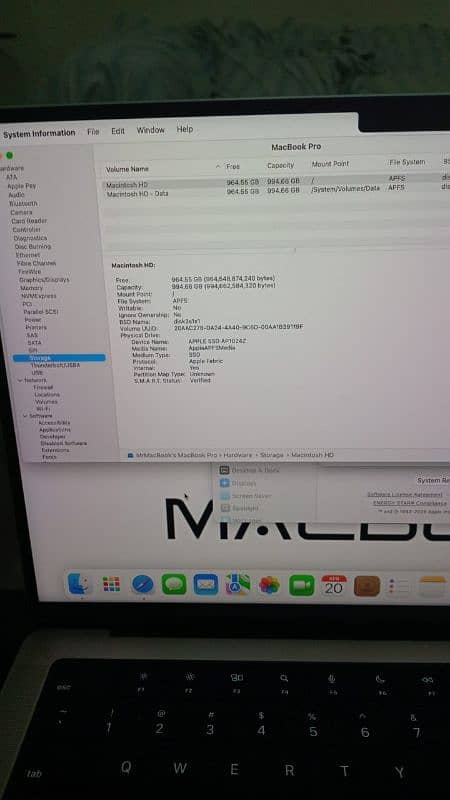 macbook pro 2023 m3 16gb 1tb under warranty 4