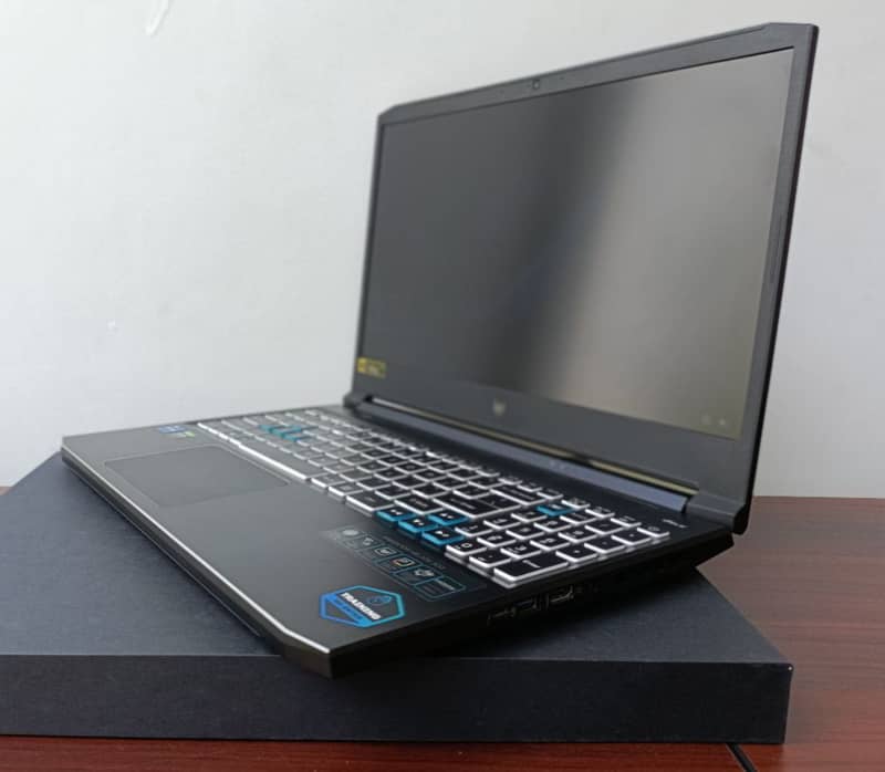 ACER Predator Helios 300 Core i7-12700H 16GB DDR5 Ram, 512GB RTX 3060 2