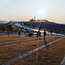 10 Marla Plot For Sale In Bahria Hills Scenic & Peaceful Location 4