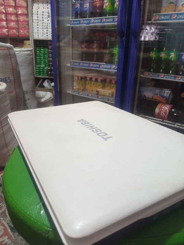 Toshiba laptop core i3 1