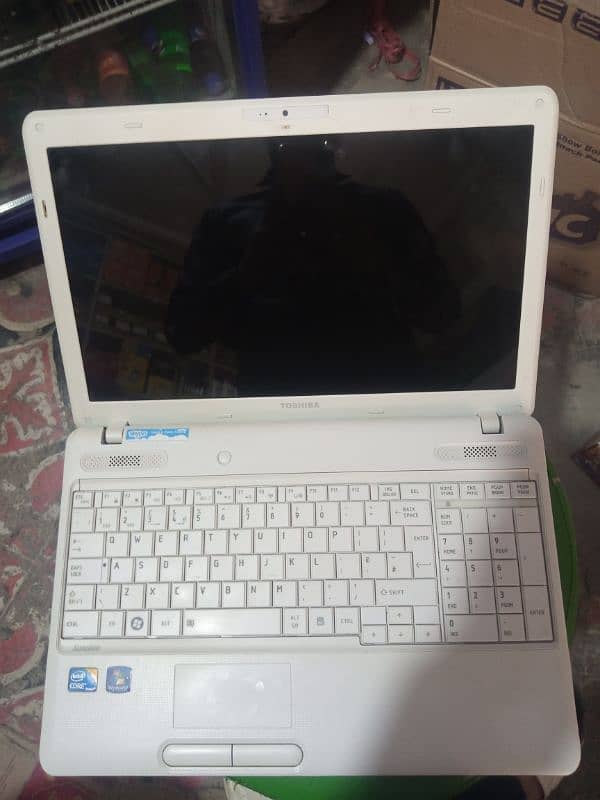 Toshiba laptop core i3 4