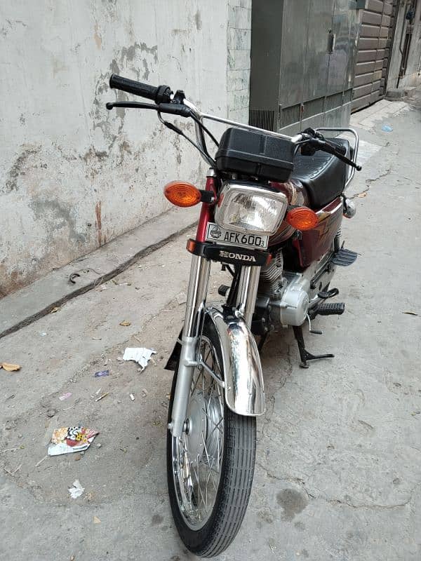 HONDA 125 / Model 2021 / Red Colour With Good Condition And Drive 2