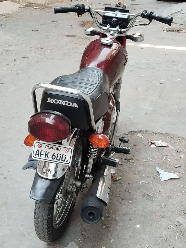 HONDA 125 / Model 2021 / Red Colour With Good Condition And Drive 4
