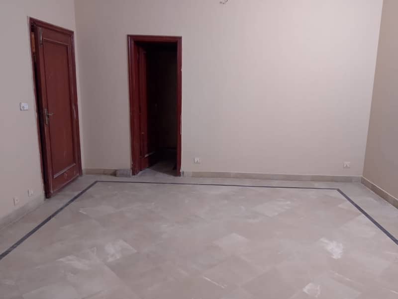 1 Kanal Upper Portion With Separate Gate 1
