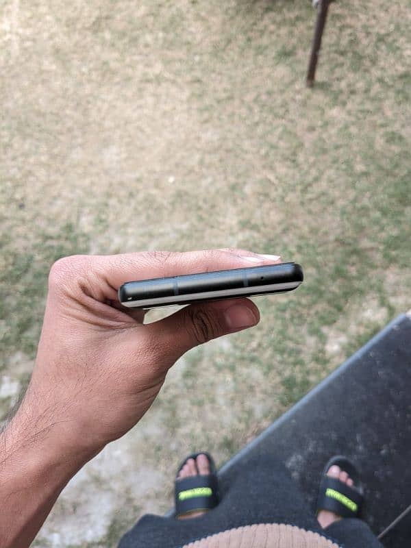 Google pixel 6A 5