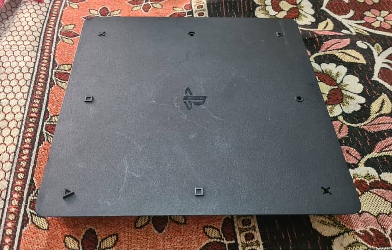 PS4 Slim 1TB Jailbreak 9.00 version with full loaded games 2