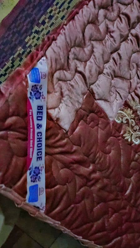 11 pics New valvet embroidery birdel bedsheets for sale 5