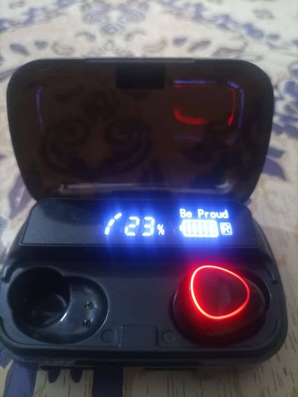 m 10 ear buds 1