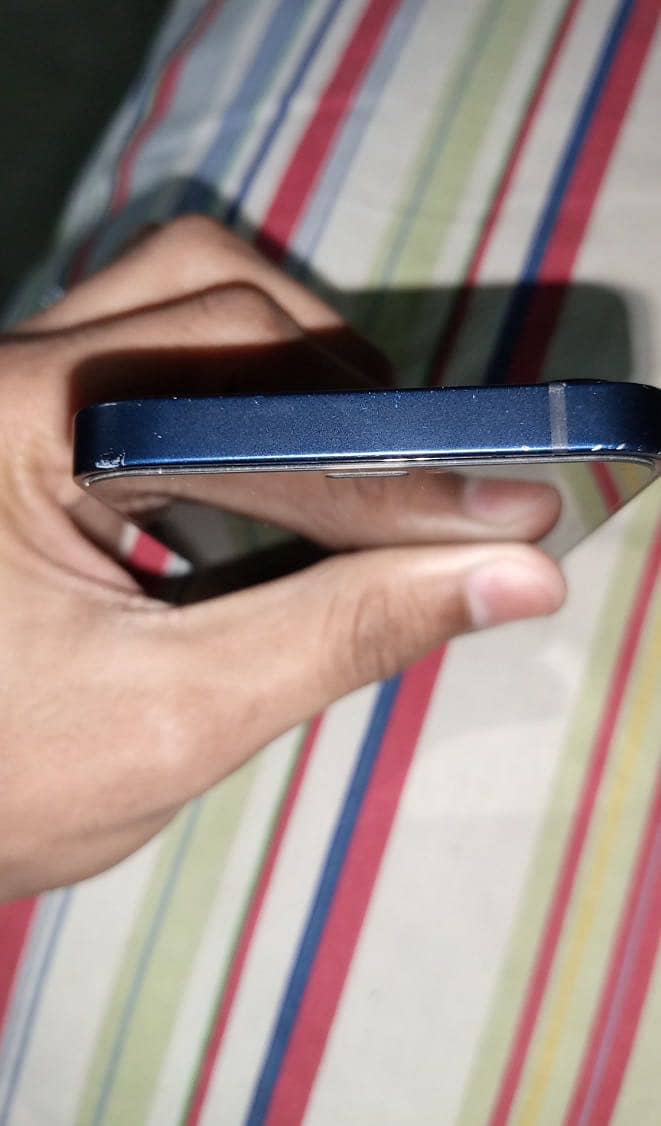 I phone 12mini used condition 10/9 all ok  water pack 1