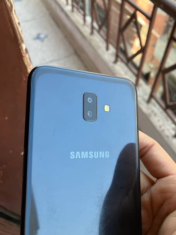 samsung j6 plus pta approved 3/32gb 1