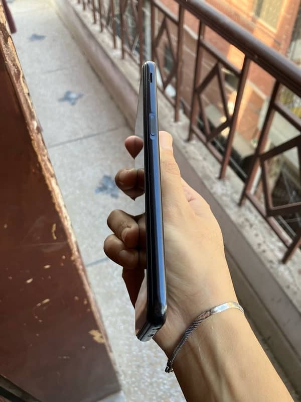 samsung j6 plus pta approved 3/32gb 4