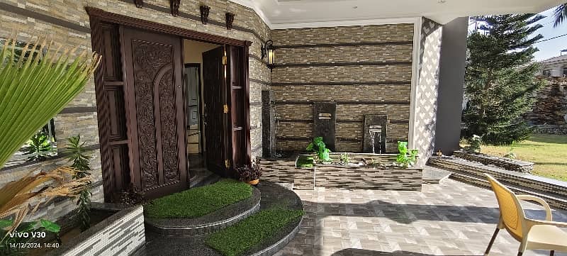 Well Maintained House In Very Attractive Price 1