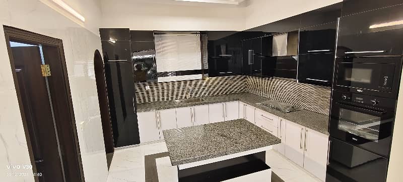 Well Maintained House In Very Attractive Price 5