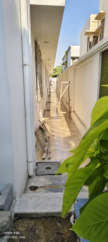 Well Maintained House In Very Attractive Price 17
