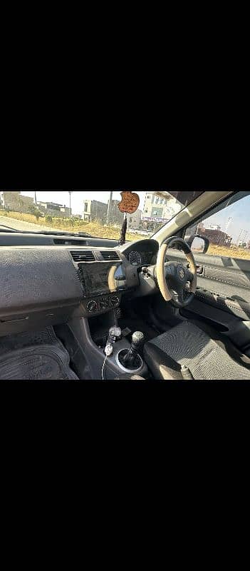 Suzuki Swift 2012 4