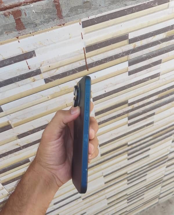 iphone 15 pro max 3
