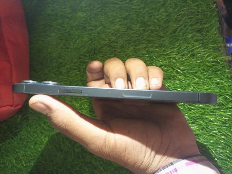 iphone 12pro max 2