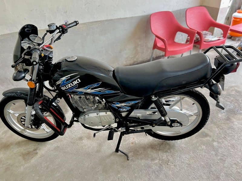 Suzuki gs150se 2022 model 2