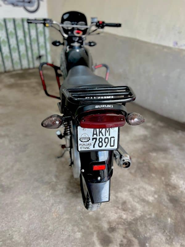 Suzuki gs150se 2022 model 5