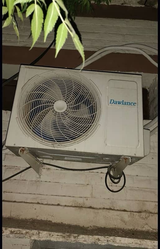 Dawlance Chrome Inverter 1.5 Ton AC 4