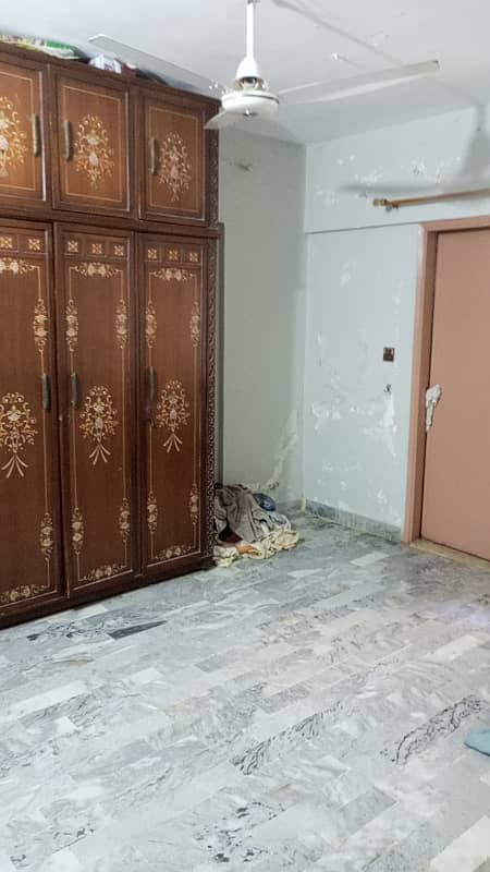 3 BEDS DRAWING DINING BOUNDARY WALL FLAT 10