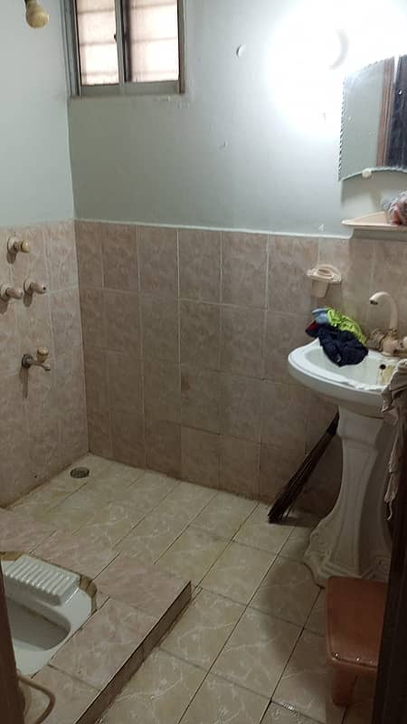 3 BEDS DRAWING DINING BOUNDARY WALL FLAT 11