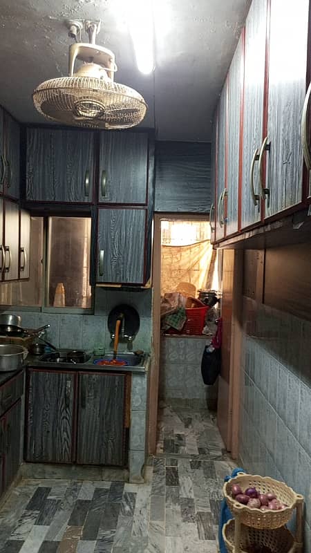 3 BEDS DRAWING DINING BOUNDARY WALL FLAT 13
