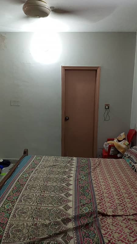 3 BEDS DRAWING DINING BOUNDARY WALL FLAT 0