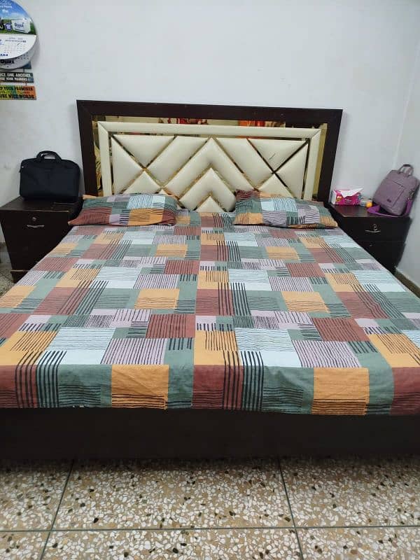 Bed Set without mattress 0
