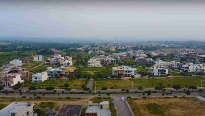 10 Kanal Block B Farmhouse Plot For Sale Gulberg Greens 2