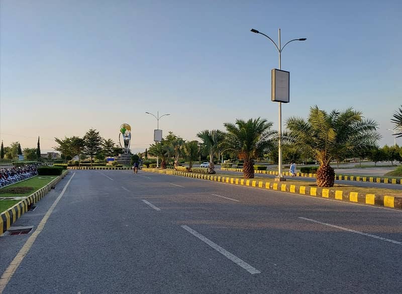 10 Kanal Block B Farmhouse Plot For Sale Gulberg Greens 12