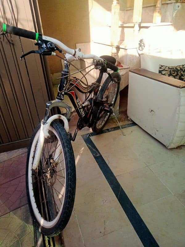 good condition strong bicylce double shock 0