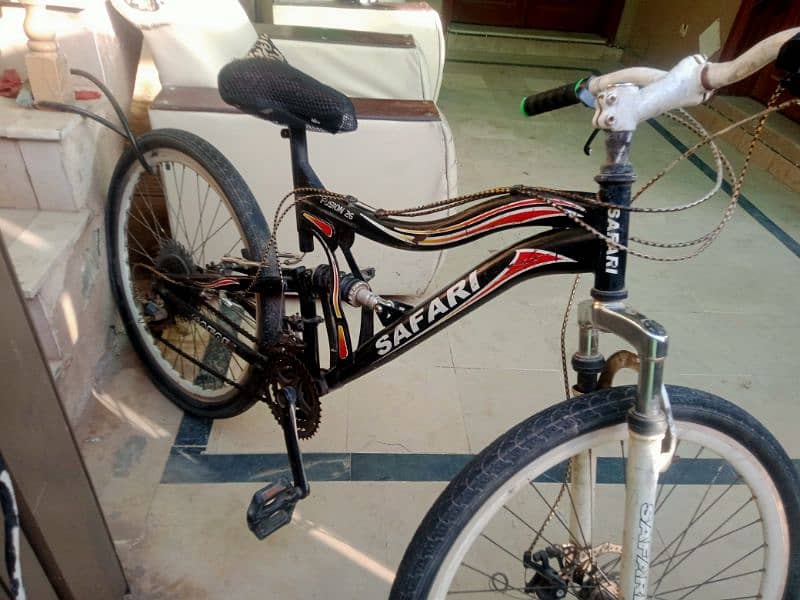 good condition strong bicylce double shock 2