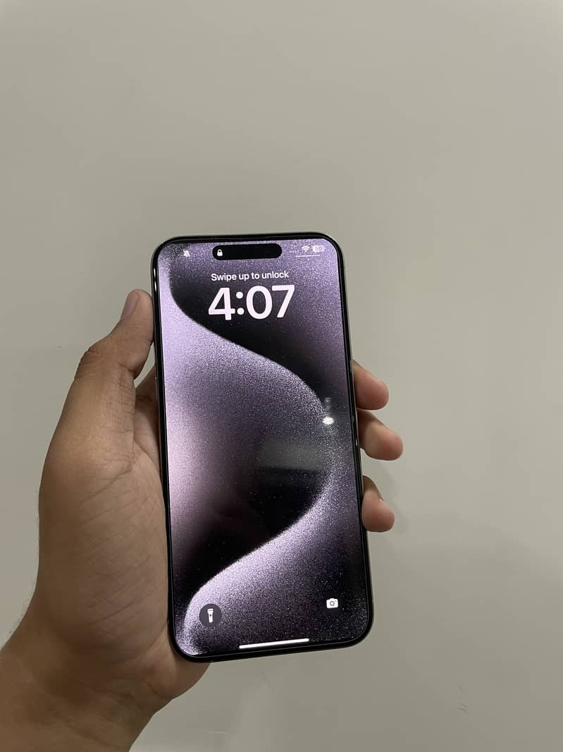 Apple iPhone 15 Pro Max 2