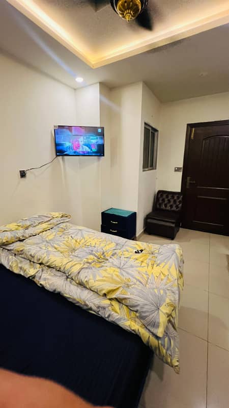 One bedroom fully furnished for short term weekly long term for rent 11