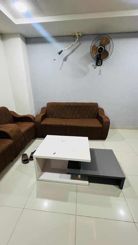 One bedroom fully furnished for short term weekly long term for rent 14