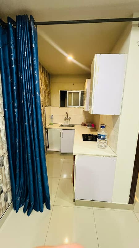 One bedroom fully furnished for short term weekly long term for rent 17