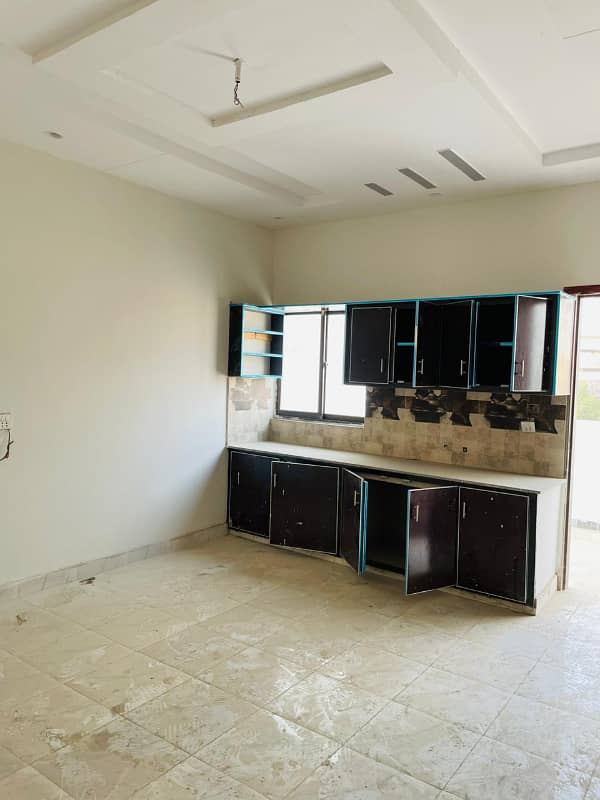 3.5 marla new house double storey beautiful location full security gated colony royal vilaz nawab pur road faiz aam chowk multan 4