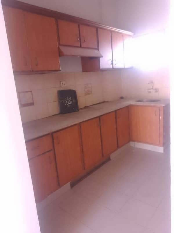 Flat Sized 1350 Square Feet Available In Chapal Sun City 2