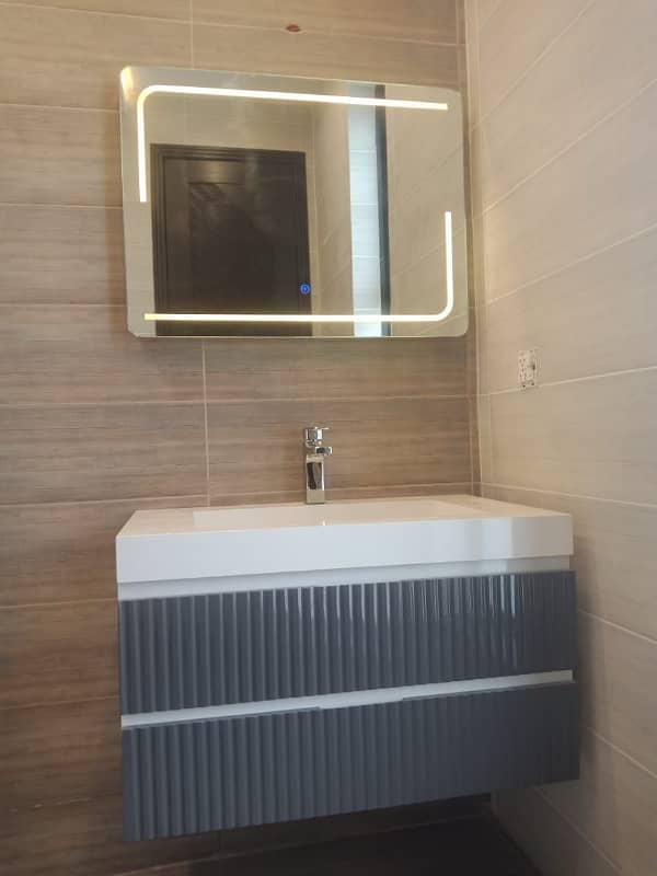 Beautiful Luxury 5 Marla House in DHA PH 6 Block D For Sale 2