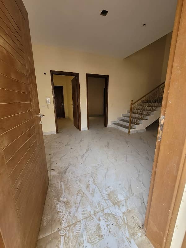 Chapal Uptown 160 Square Yards House Up For rent 11
