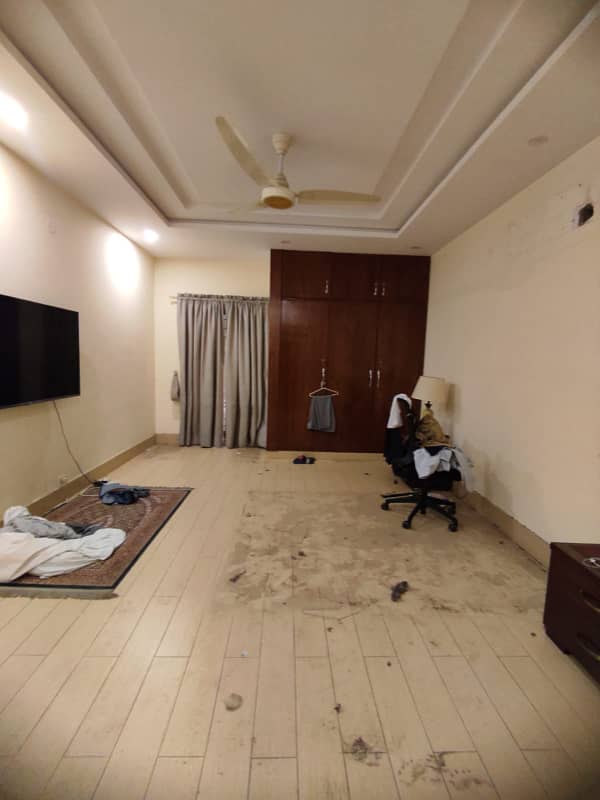 10 Marla Full House Is Available For Rent In Dha Phase 1 Near National Hospital 7
