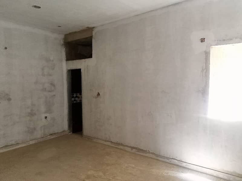 Lower Portion Available For Sell In Block 6 Gulistan E Johar 4