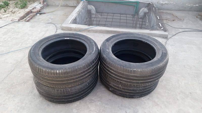 Tyre Michelin 16 nombr 3
