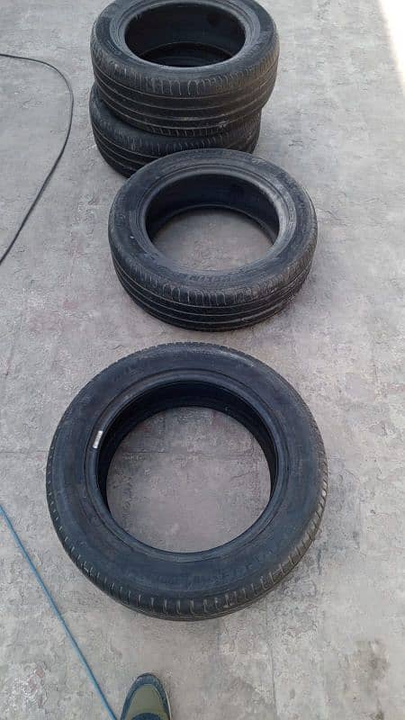 Tyre Michelin 16 nombr 5