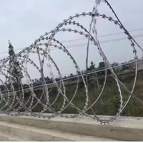 Fence Mesh Net Chainlink spot welded mesh 03007028033 0