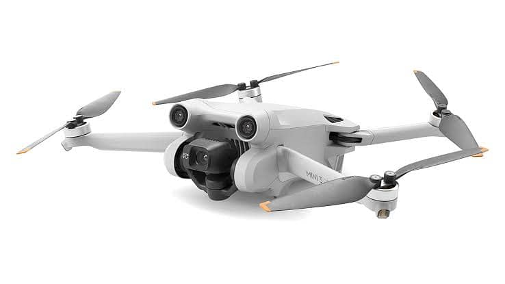 DJI Mini 3 Drone | 40 Mins Battery | Extra Propellers | Like New 4