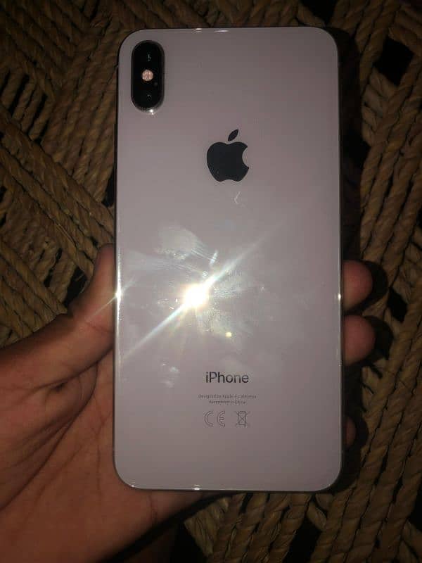 iPhone xs Max 1